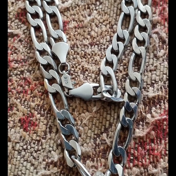 Royal Blood Lion Pendant Sterling Silver - Picture 4 of 16